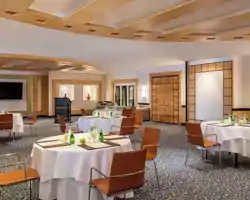 Anwar Al Madinah Mövenpick Hotel thumbnail